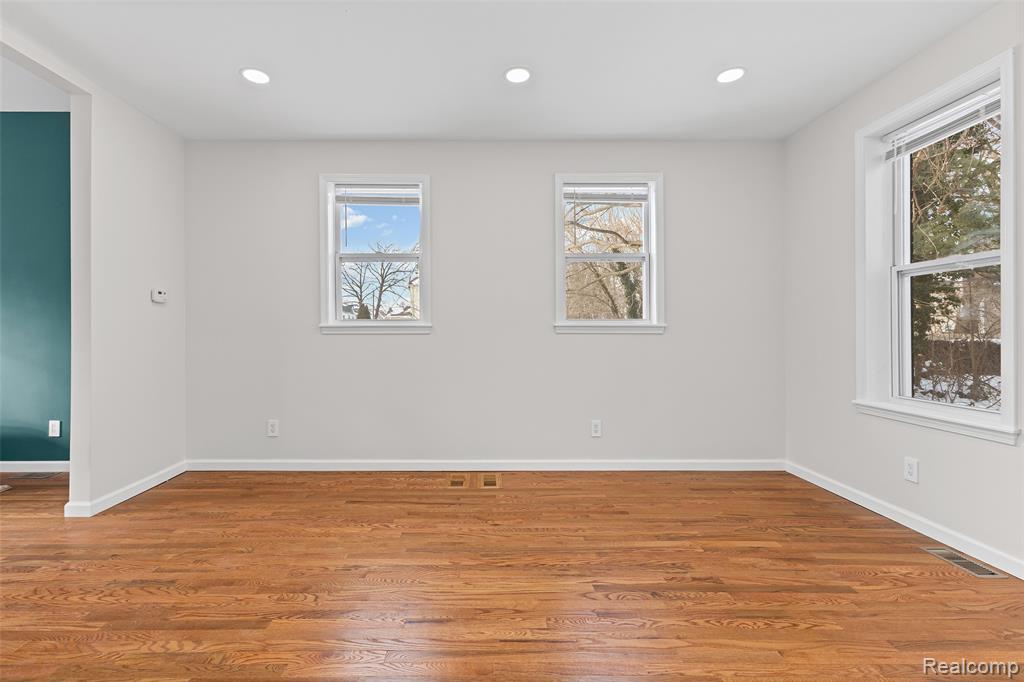 2516 Baldwin Street, Detroit, MI 48214 — Photo 11