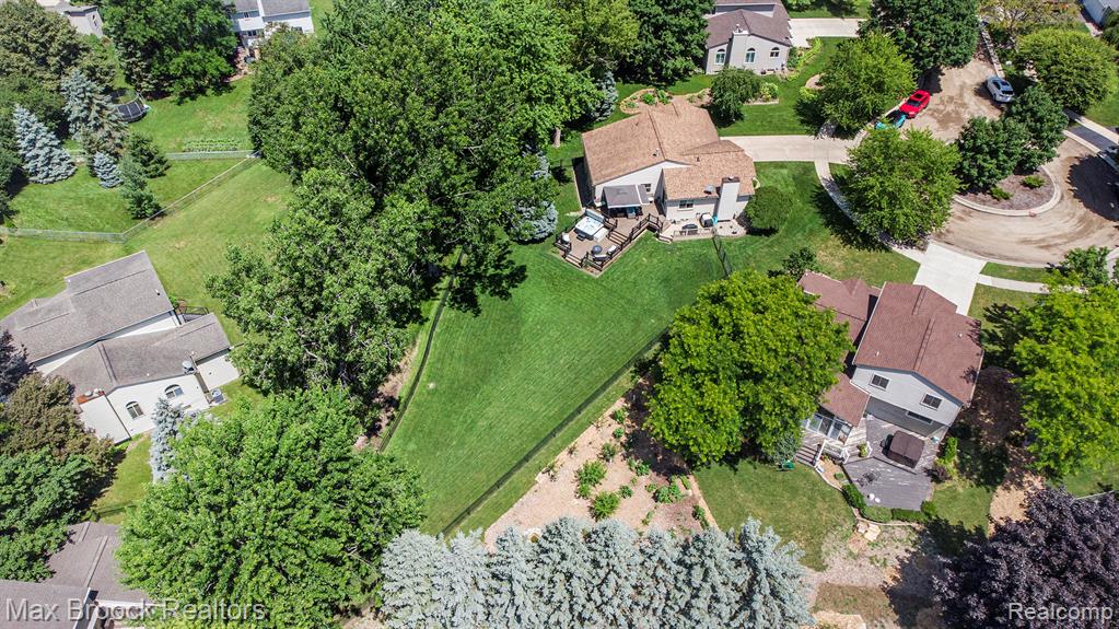 761 Stoney Drive, South Lyon, MI 48178 — Photo 37