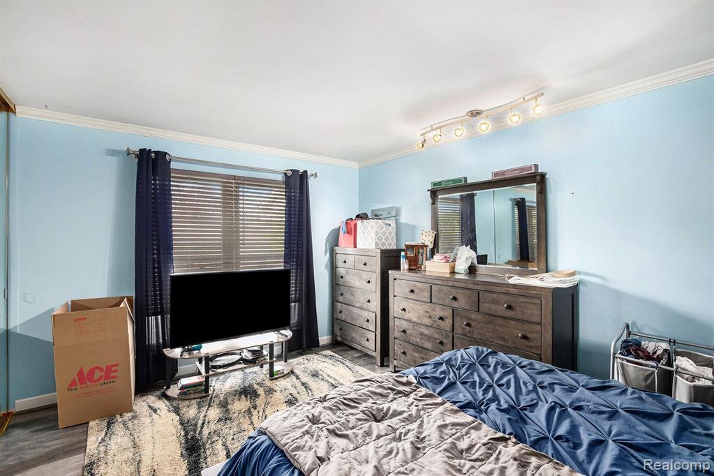 39775 VILLAGE WOOD Lane, Novi, MI — Photo 8