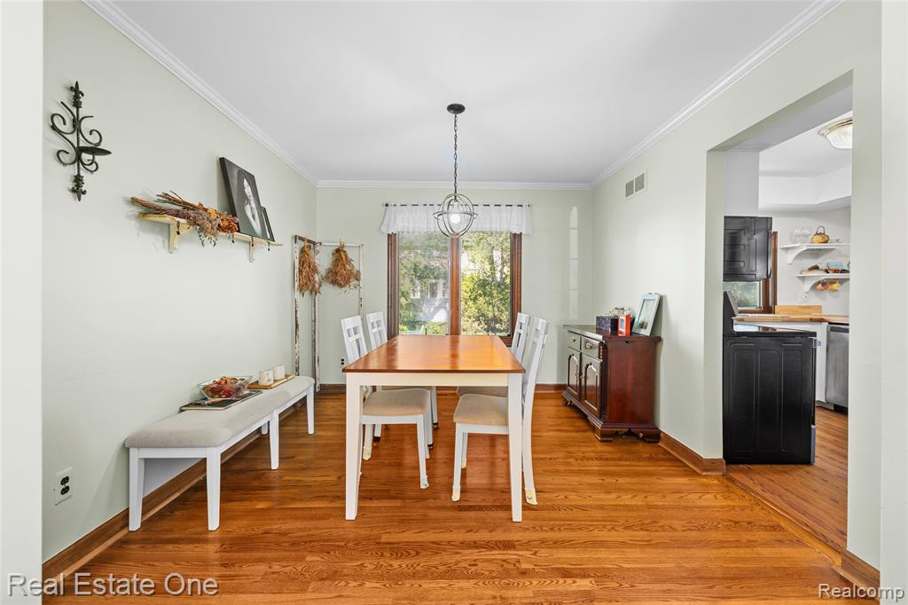 4931 Calvert Drive, Troy, MI 48085 — Photo 11