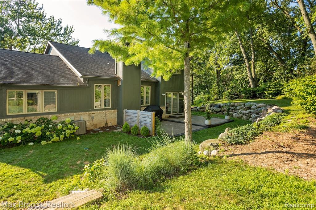 3685 Sunset Boulevard, Orchard Lake Village, MI 48324 — Photo 51