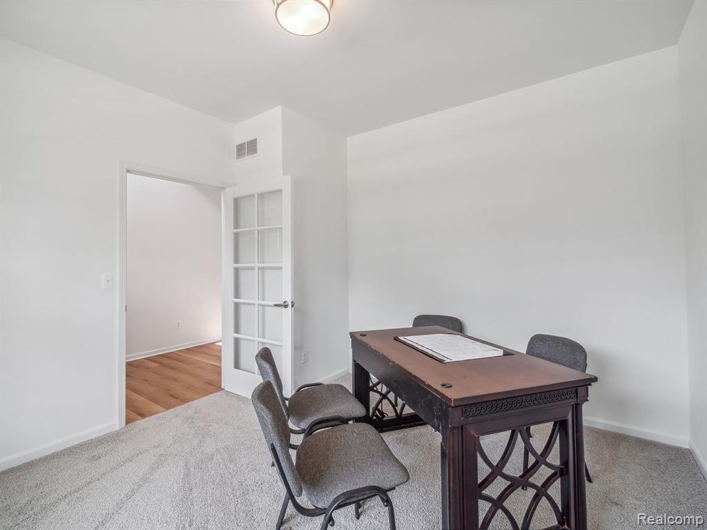 46840 TIMBERLAND Street, Belleville, MI 48111 — Photo 5
