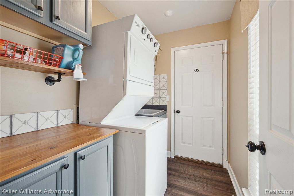 41688 WHITE TAIL Lane, Canton, MI 48188 — Photo 18