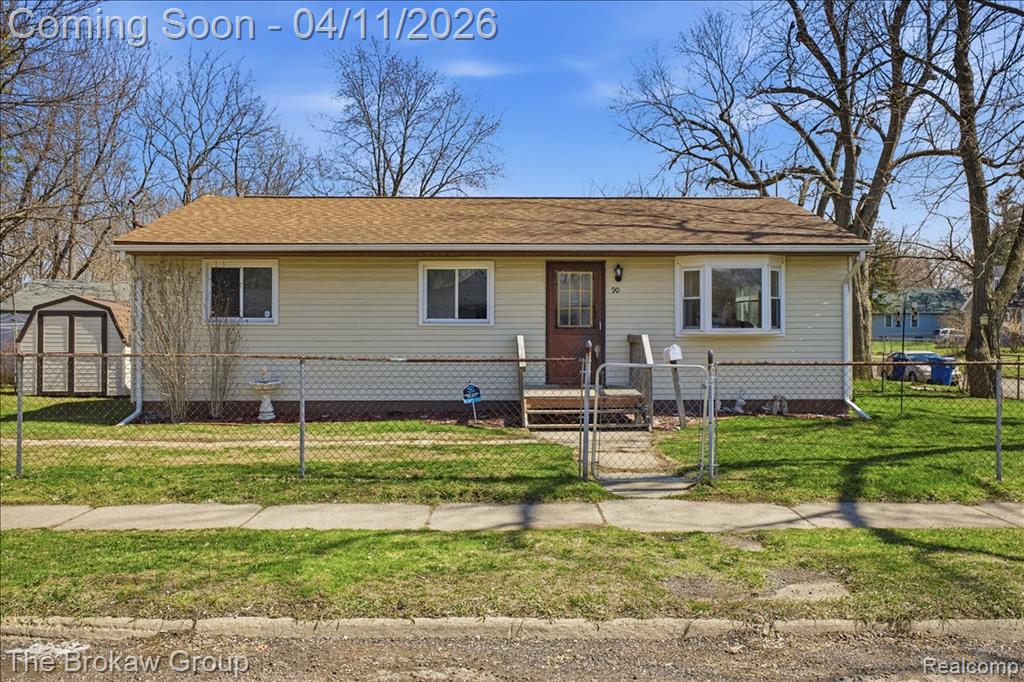 90 N Josephine Avenue, Waterford, MI 48328 — front exterior