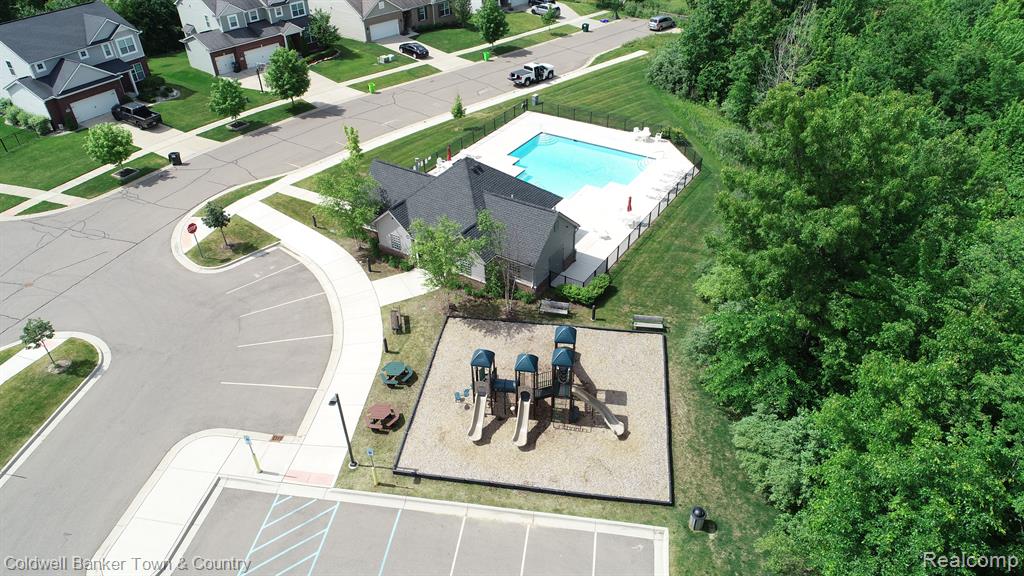 1228 CANNONADE Loop, Howell, MI 48843 — Photo 46