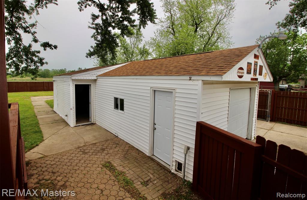 5053 Trombley Road, Newport, MI 48166 — Photo 26