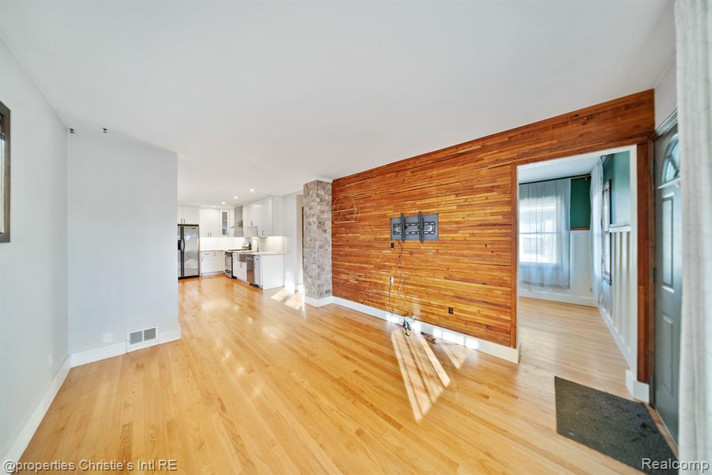 601 BALDWIN Avenue, Royal Oak, MI 48067 — Photo 4