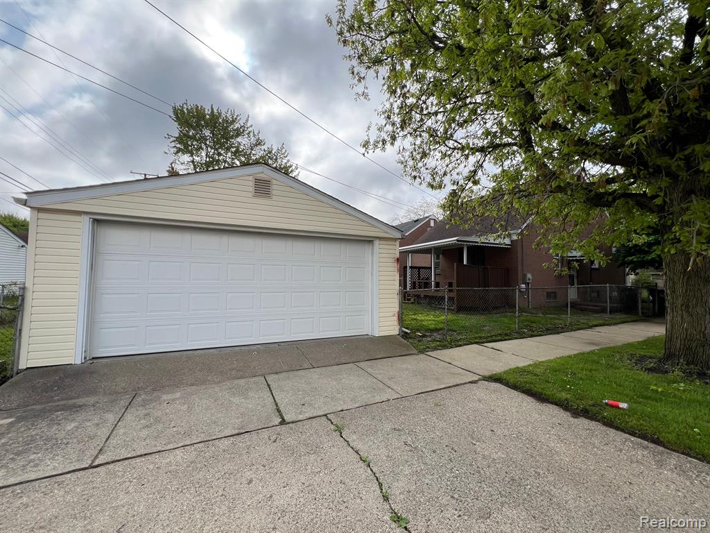 882 STEWART Avenue, Lincoln Park, MI 48146 — Photo 22