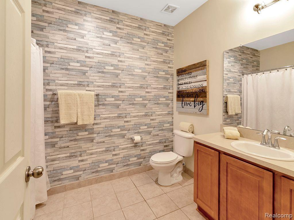 26317 SHUMANS Way, South Lyon, MI 48178 — Photo 22