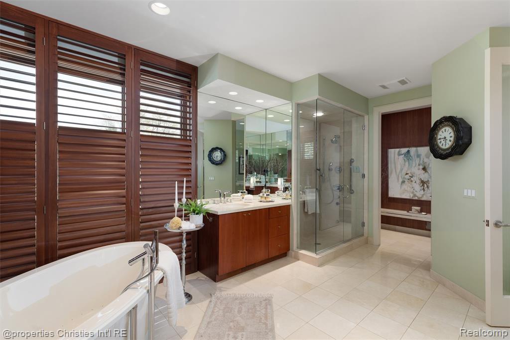 4712 Buckby Cross, Bloomfield Hills, MI 48302 — Photo 29