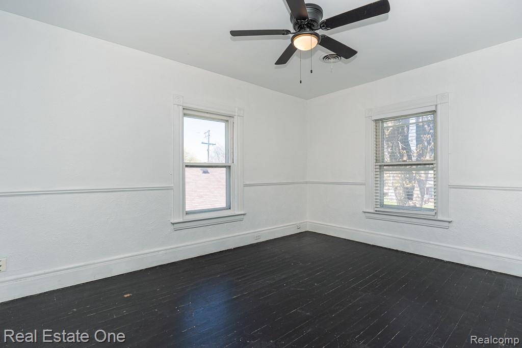 40 Moser Place, Mount Clemens, MI 48043 — Photo 22