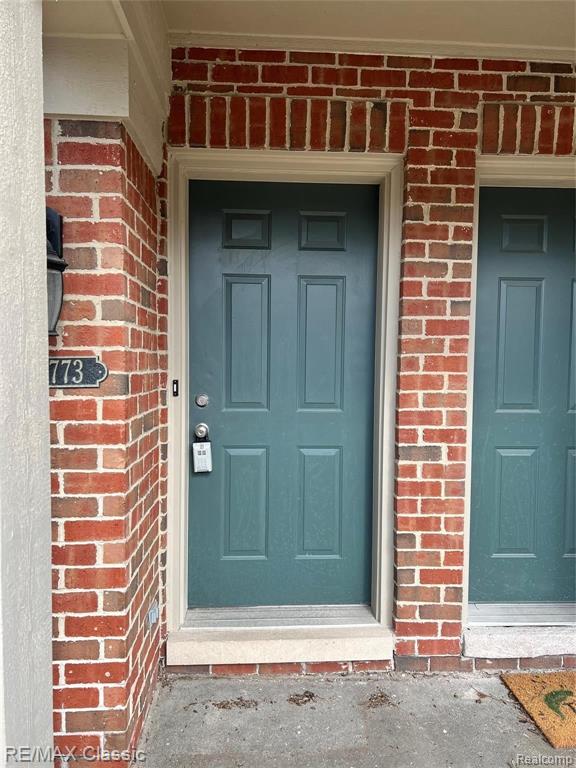 39773 ROCKCREST Circle, Northville, MI — Photo 2