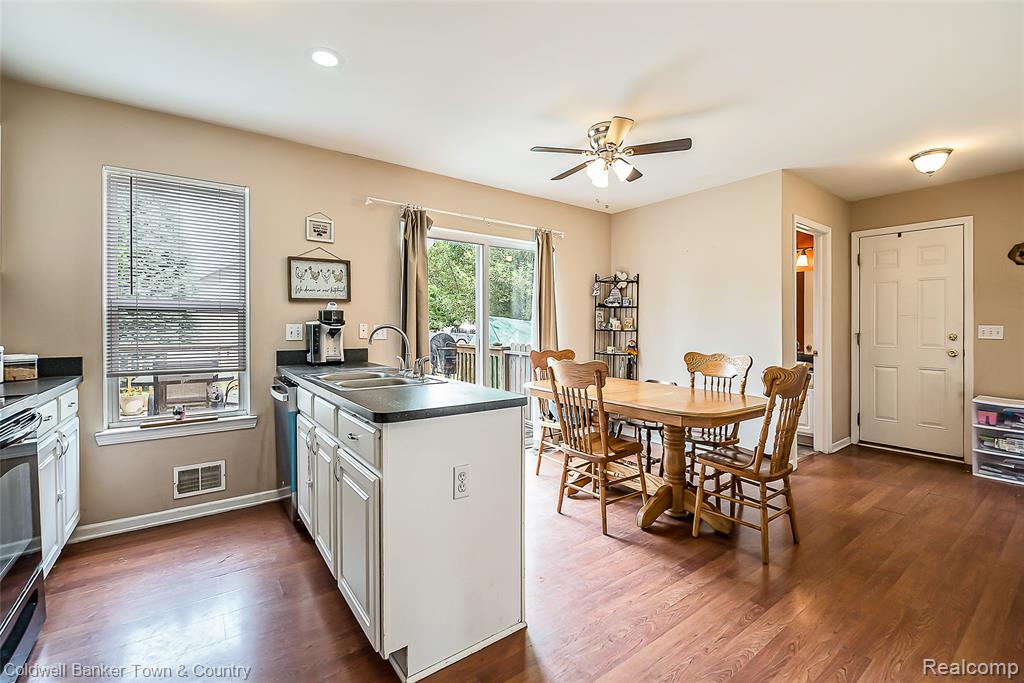 650 Christopher Street, Fowlerville, MI 48836 — Photo 9