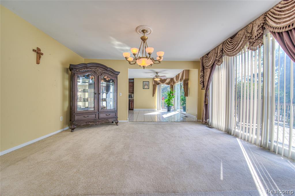 6460 Charles Drive, West Bloomfield, MI — Photo 11