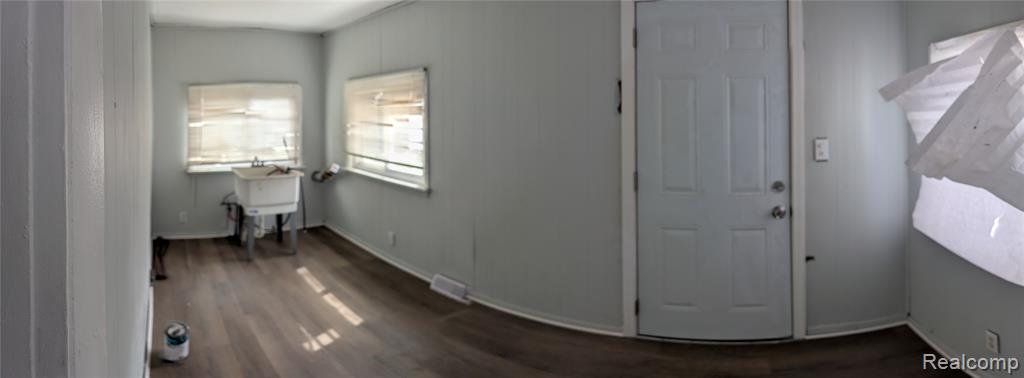 37 Le Blanc, River Rouge, MI 48218 — Photo 6