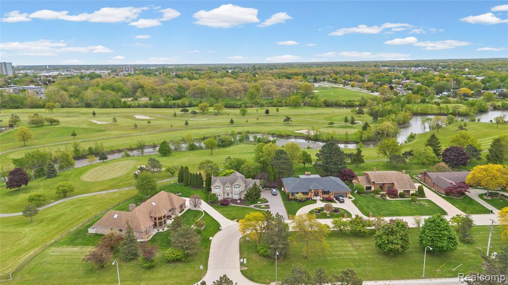 17621 Brentwood Drive, Riverview, MI 48193 — Photo 65
