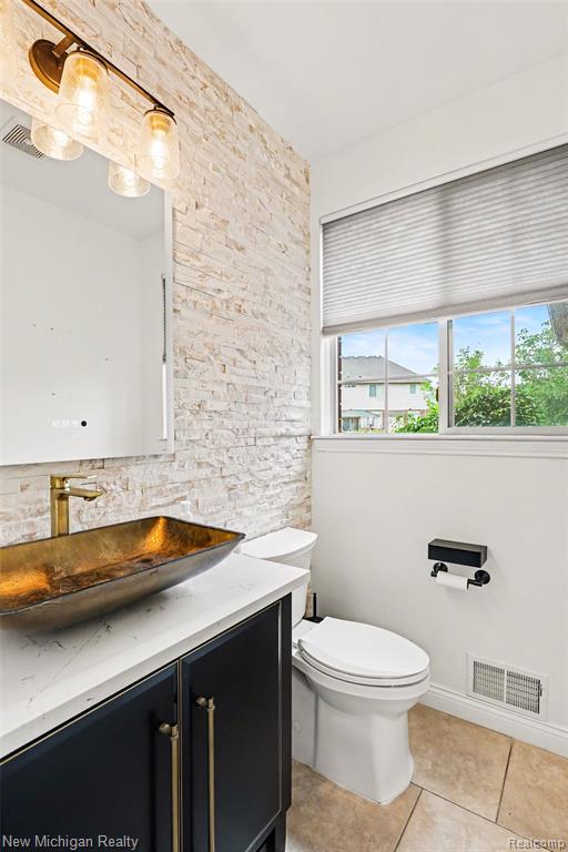 46161 S Manitou Court, Utica, MI 48317 — Photo 10