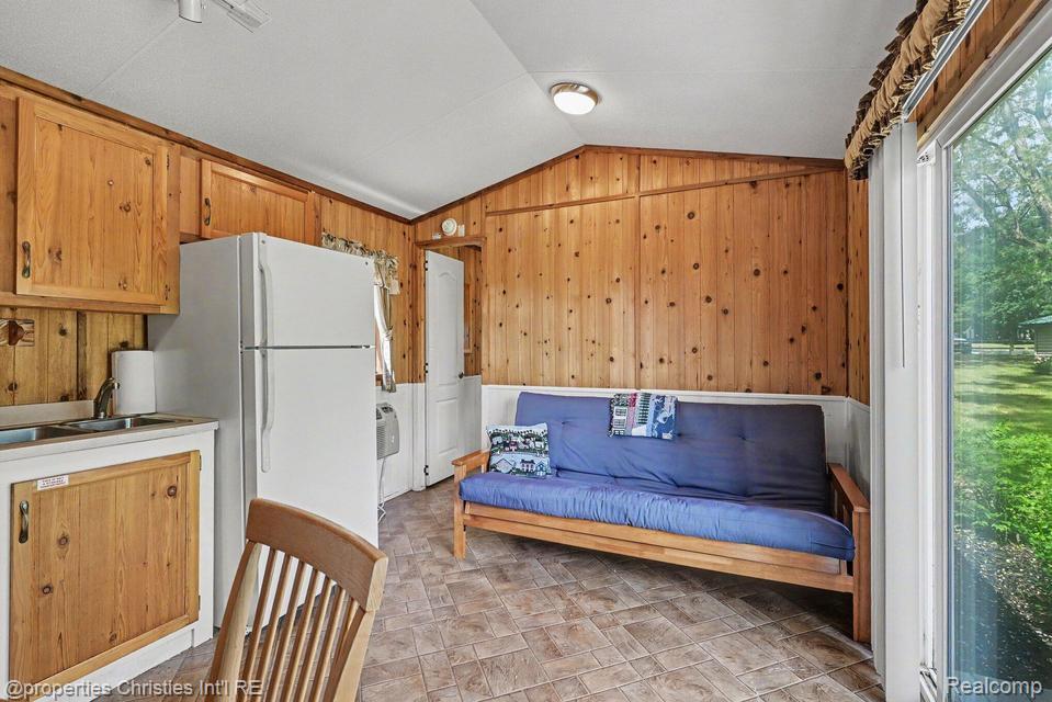 5124 Beechwood Avenue, 7, Gaylord, MI 49735