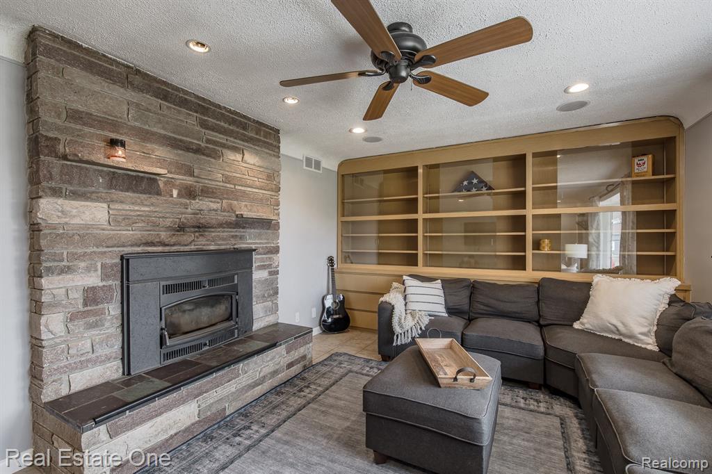 475 S Coats Road, Oxford, MI 48371 — Photo 5