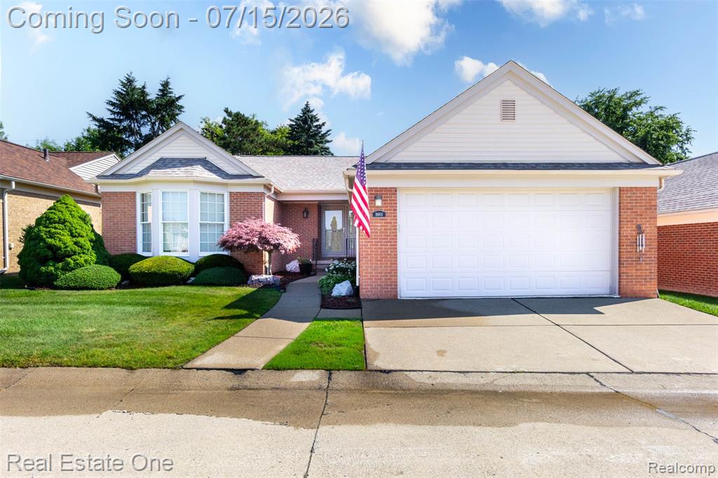 18801 Maple Circle N, 13, Clinton Twp, MI 48036