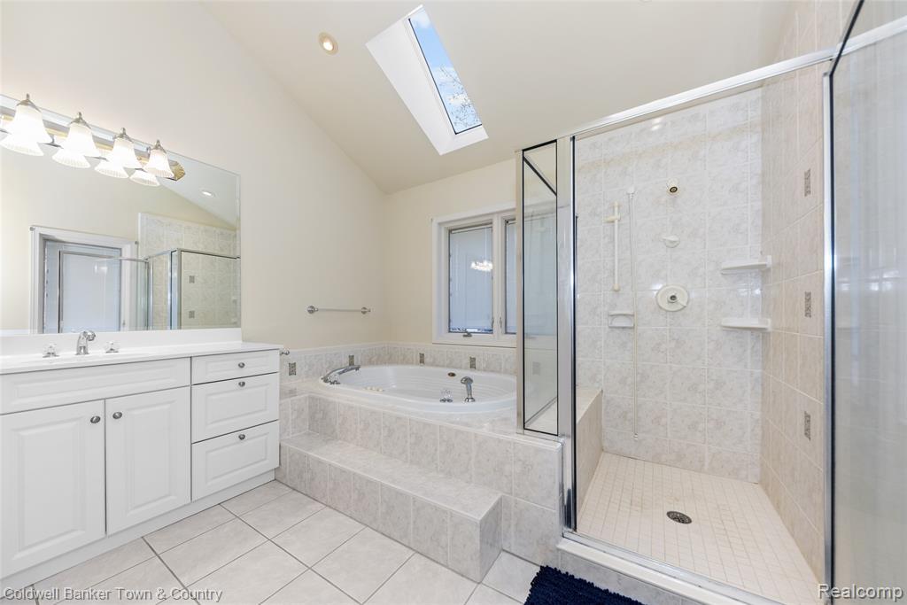 11535 Lancelot Lane, Pinckney, MI 48169 — Photo 49