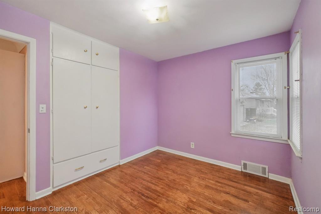 5506 Cruse Avenue, Waterford, MI 48327 — Photo 18