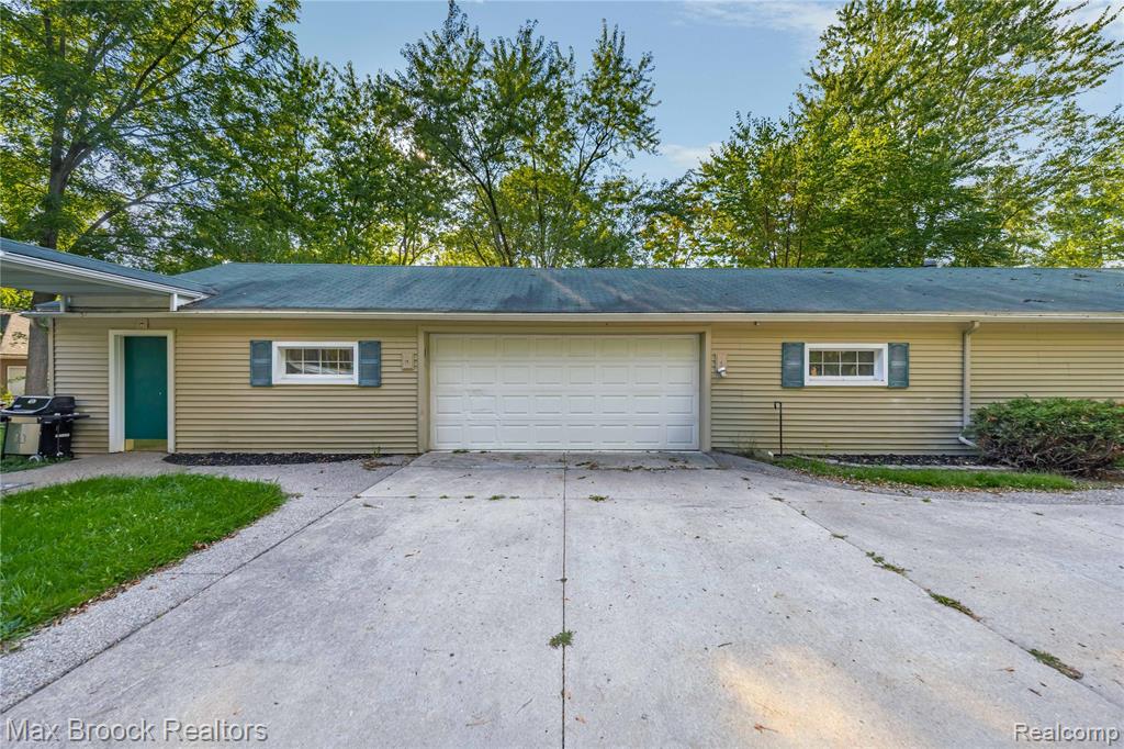 4241 S Shore Street, Waterford, MI 48328 — Photo 60