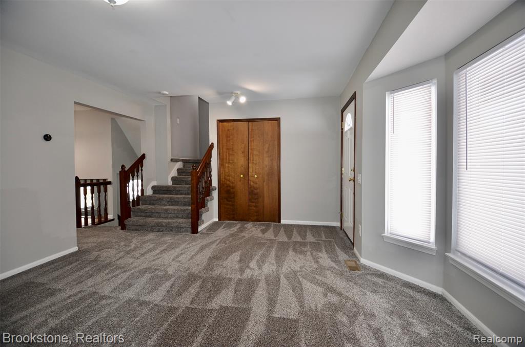 7244 Chapel View Drive, Clarkston, MI — Photo 6