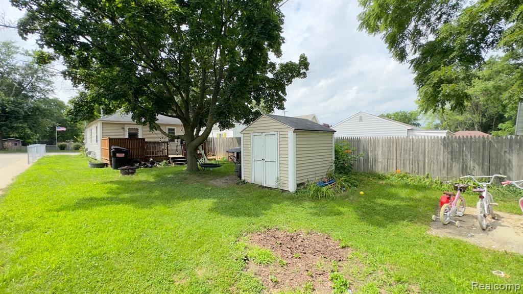 713 FRAZER Avenue, Owosso, MI 48867 — Photo 14