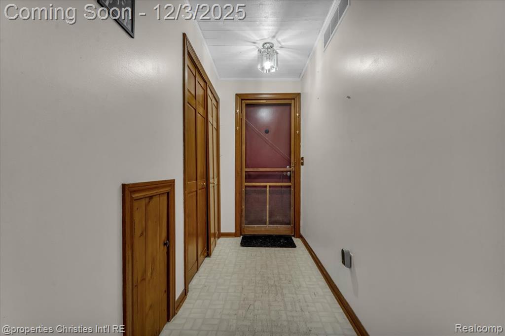 13095 Woodland Trail, Davisburg, MI 48350 — Photo 17