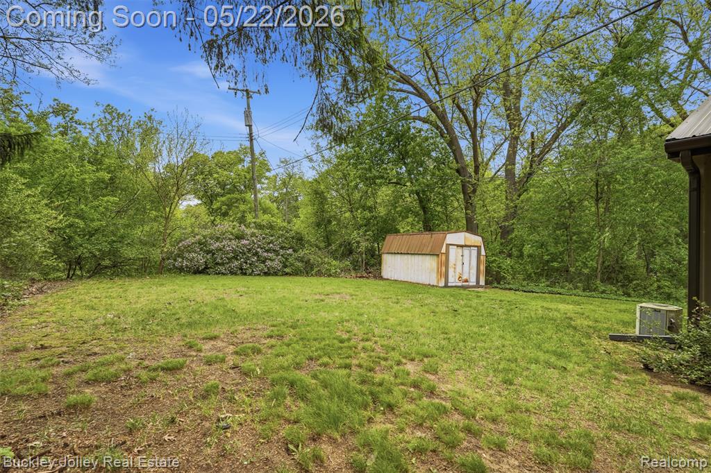 9255 Evergreen Road, Brighton, MI 48116 — Photo 27
