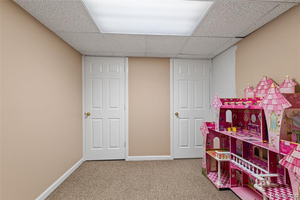 43505 Austin Drive, Sterling Heights, MI 48314 — Photo 30