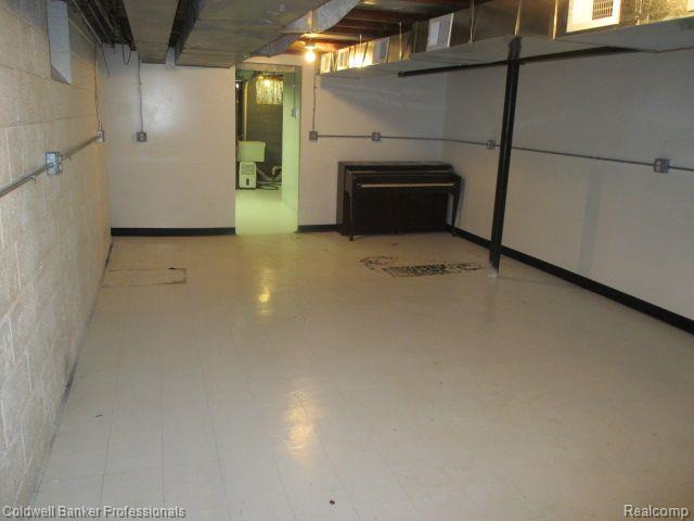 554 Merritt Lane, Birmingham, MI 48009 — Photo 22