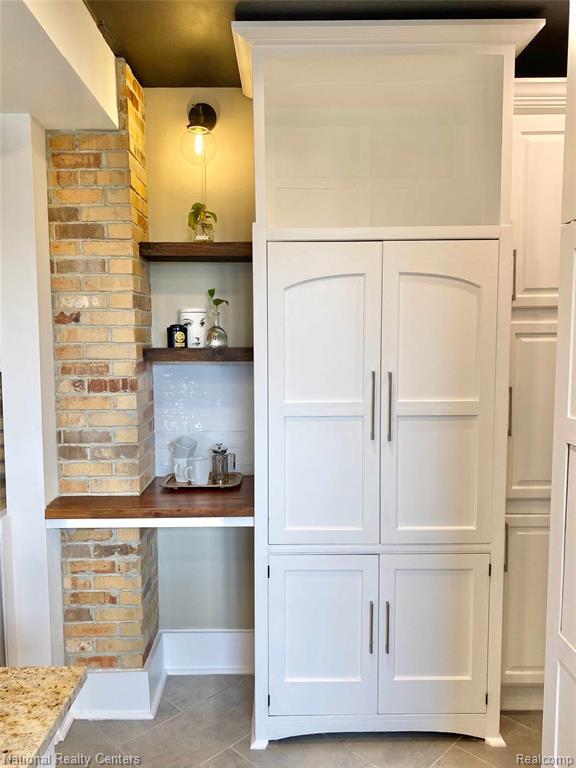 8120 #3G E Jefferson Avenue, Detroit, MI 48214 — Photo 15