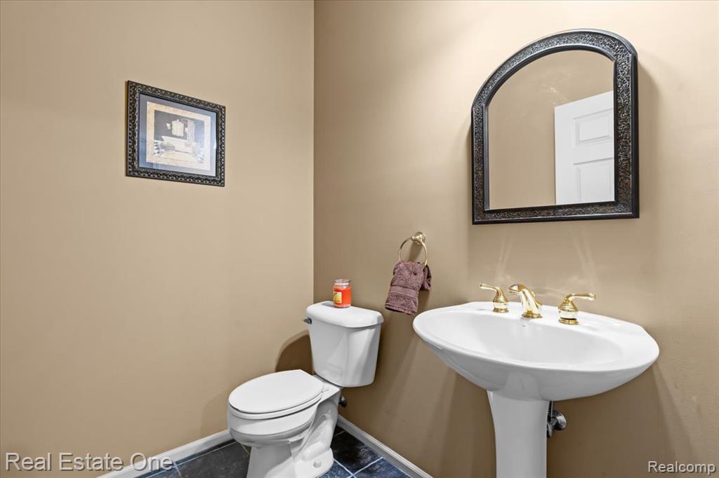 539 Olivia Drive, Milford, MI 48381 — Photo 18
