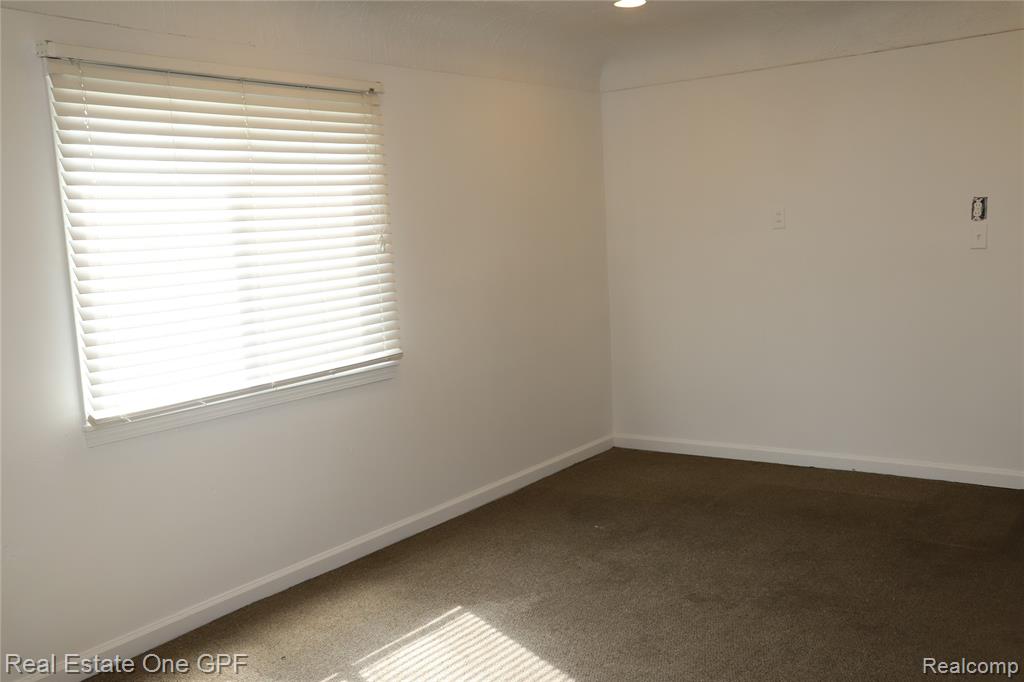 7052 Rivard Avenue, Warren, MI 48091 — Photo 6