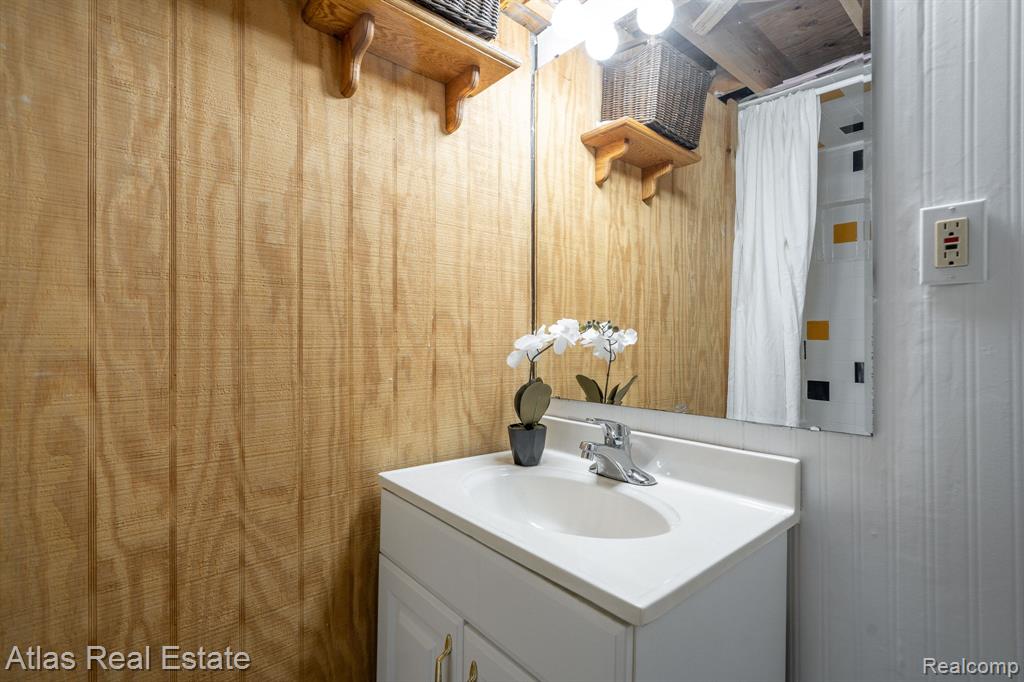5007 Sandalwood Drive, Grand Blanc, MI 48439 — Photo 36