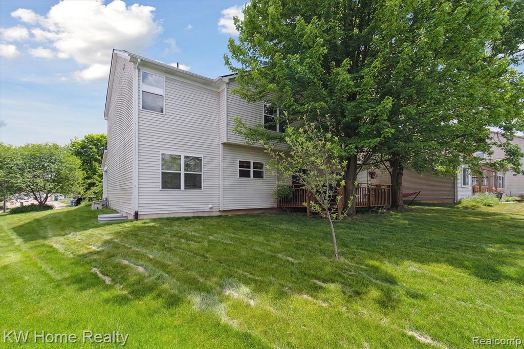 4672 NUTMEG Drive, Ypsilanti, MI 48197 — Photo 50