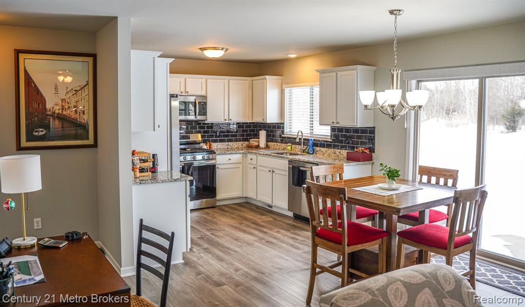 5424 Pintail Court, Burton, MI 48509 — Photo 6