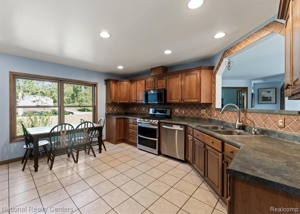 15379 Bird Road, Linden, MI 48451 — Photo 7