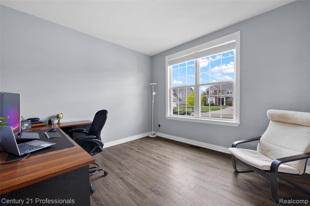 2083 Findley Circle, Lake Orion, MI — Photo 23