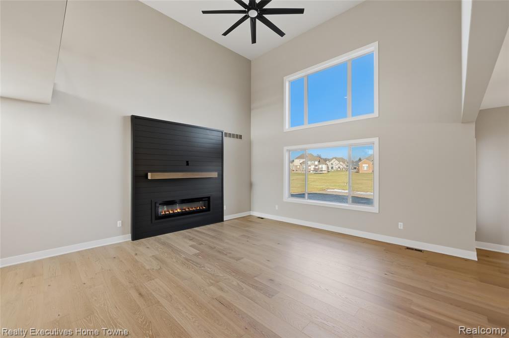 35701 Strongford Drive, New Baltimore, MI, 48047