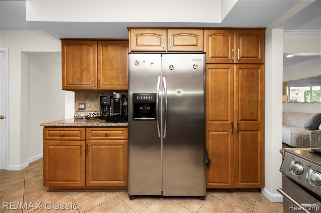 5651 Warrenshire Drive, West Bloomfield, MI — Photo 55