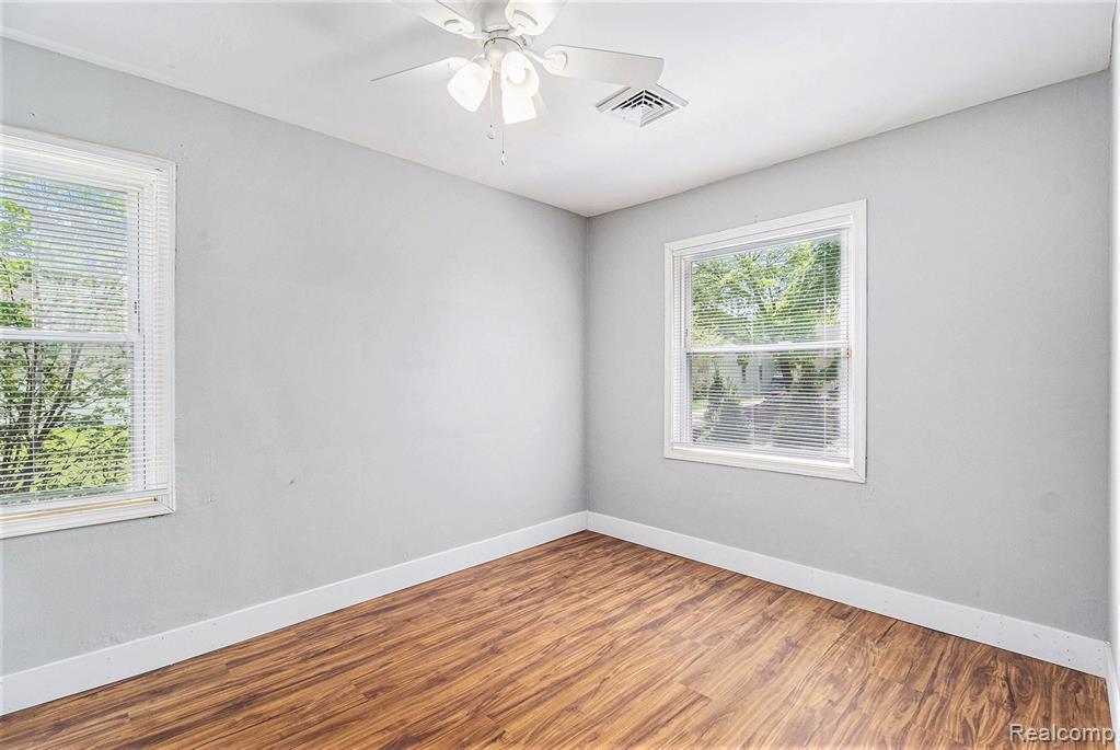 604 Montana Avenue, Pontiac, MI 48341 — Photo 10