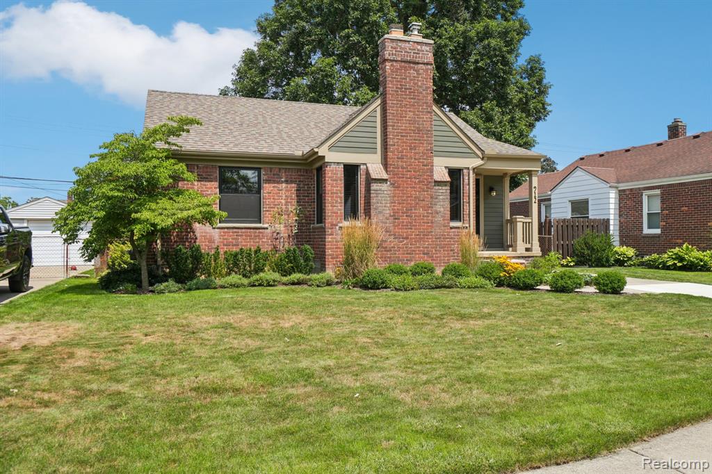 912 Cedar Hill Dr, Royal Oak, MI 48067 — Photo 3
