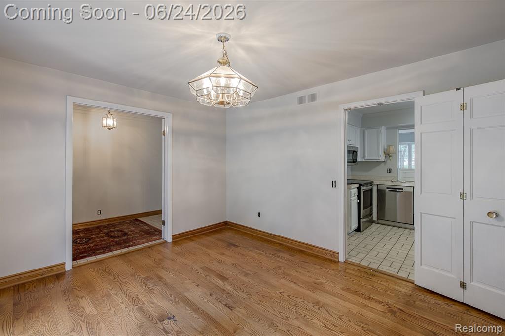 710 Basswood Drive, Rochester Hills, MI 48309 — Photo 9