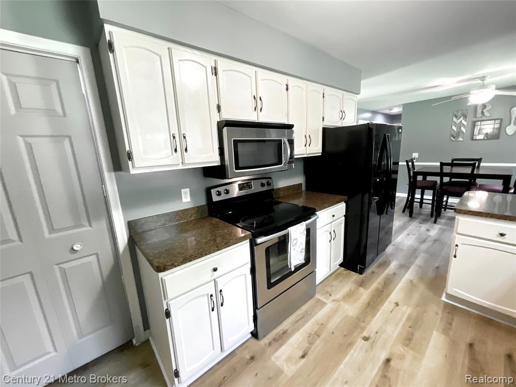 5363 Irish Road, Grand Blanc, MI 48439 — Photo 36