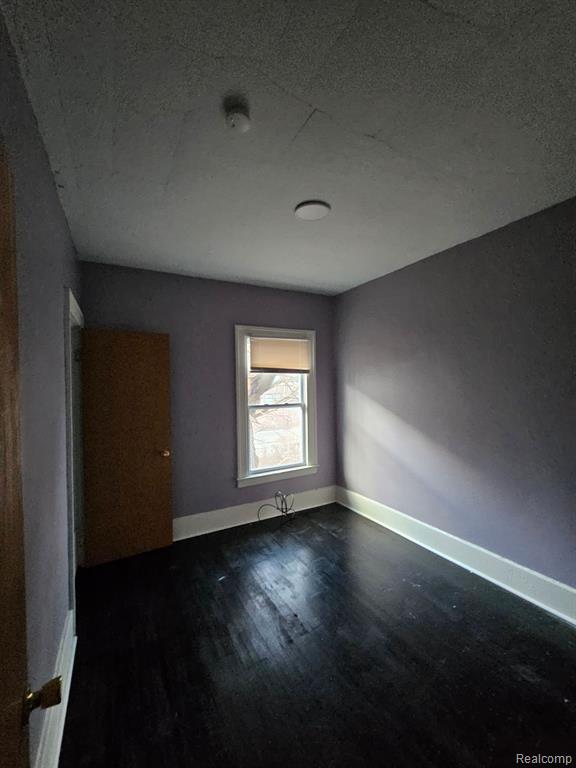 9421 RAVENSWOOD Street, Detroit, MI 48204 — Photo 17