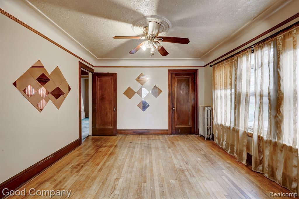 8339 CARRIE Street, Detroit, MI 48211 — Photo 5