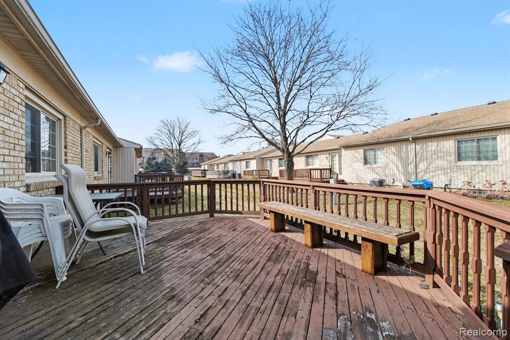 15525 Irene Court, Clinton Twp, MI 48038 — Photo 17